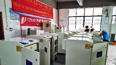 工業(yè)粉塵除塵器，執(zhí)信環(huán)保為工業(yè)加工提供高效除塵設(shè)備。